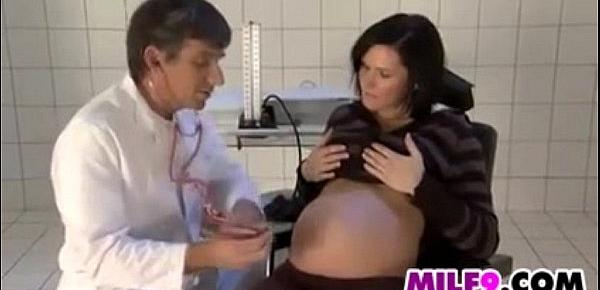  Pregnant Woman Being Fucked By A Doctor